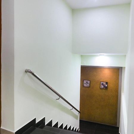 Hotel Newcastle Wadakkanchery エクステリア 写真