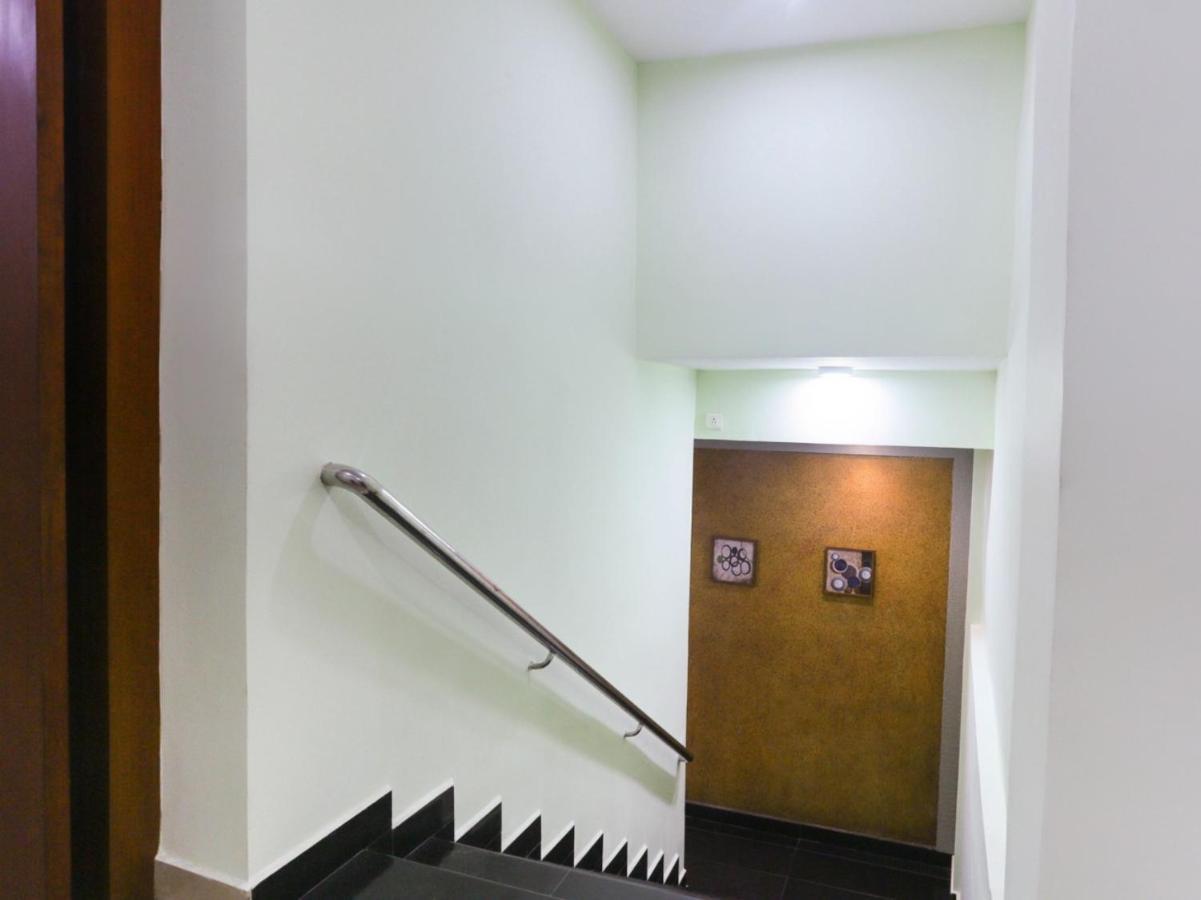 Hotel Newcastle Wadakkanchery エクステリア 写真
